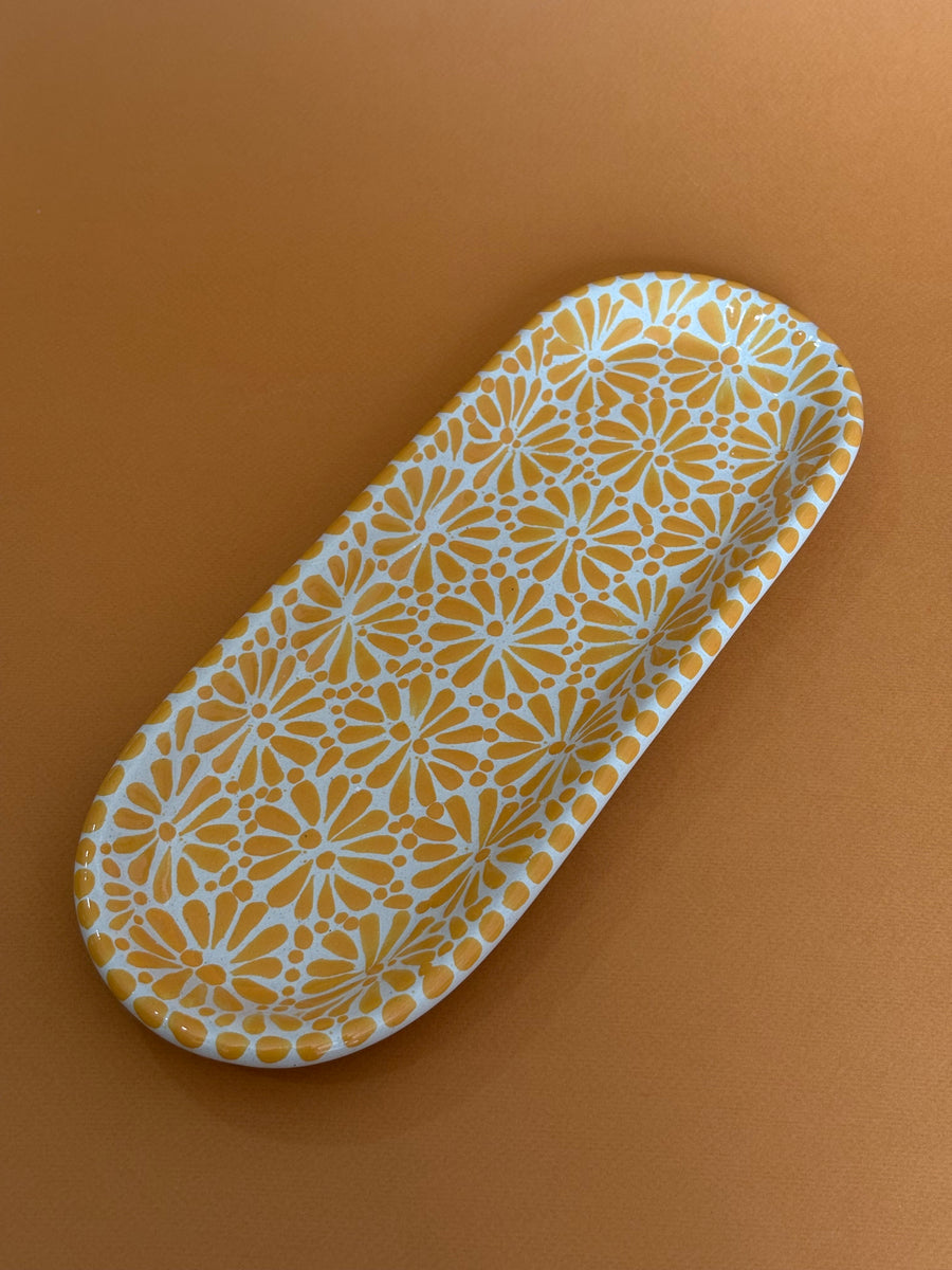 Charola pepinera de Talavera diseño flores