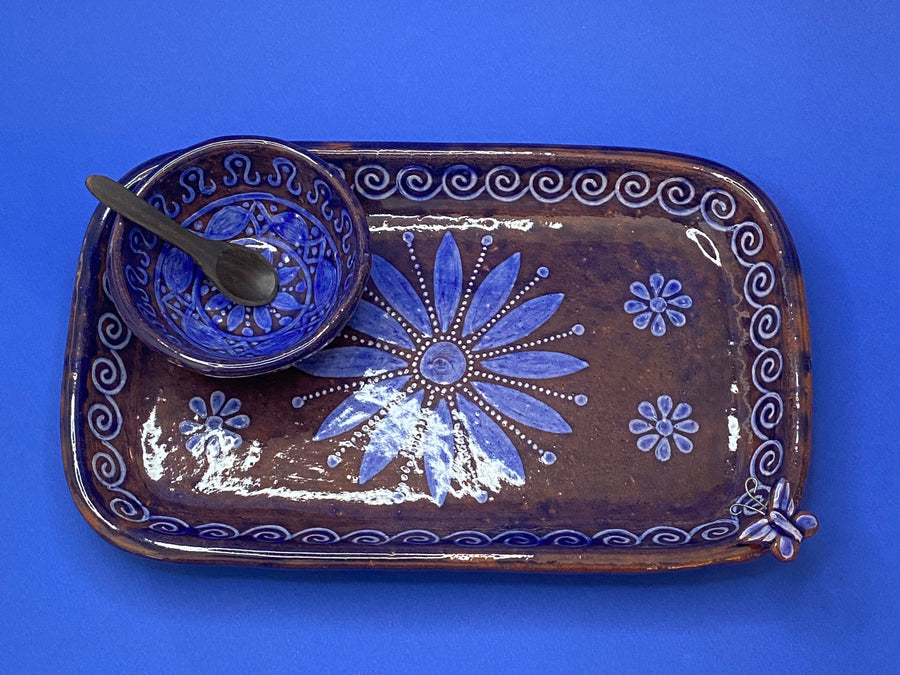 Charola rectangular de barro vidriado con pajaritos y mini bowl