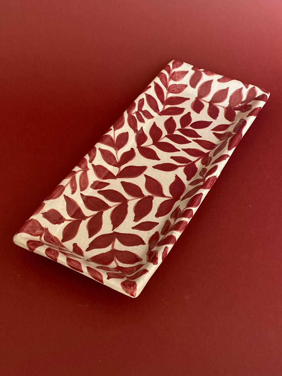 Charola rectangular de Talavera diseño hojas